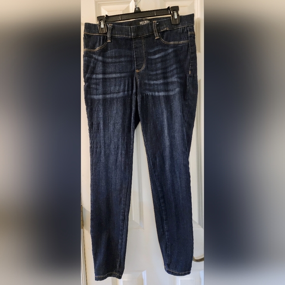 Pull On Jeggings - Picture 3 of 3